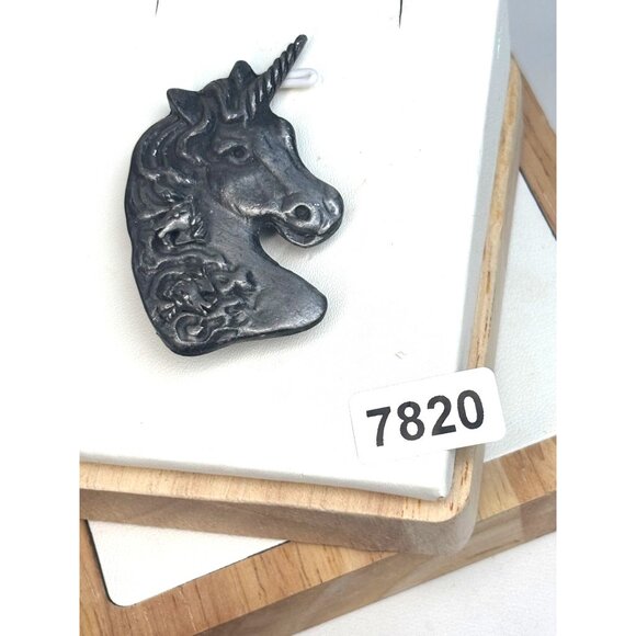 Vintage Pewter Unicorn Brooch With Intricate Detailing & earrings set - Picture 2 of 8